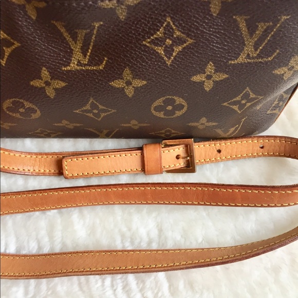 ‼️SOLD‼️Louis Vuitton Trotteur Crossbody Bag - Picture 4 of 8